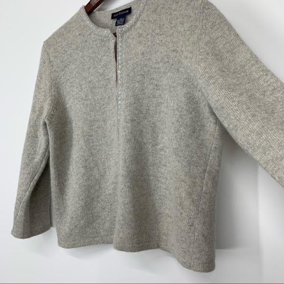 Ann Taylor Gray Iridescent Beaded Lambswool Angora Blend Preppy Cardigan Medium - Picture 6 of 15